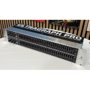 Behringer FBQ3102 Ultragraph PRO